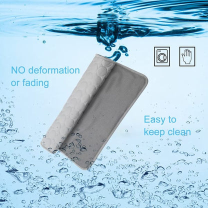 Self-Cooling Dog Mat - ice cubes cooling concept